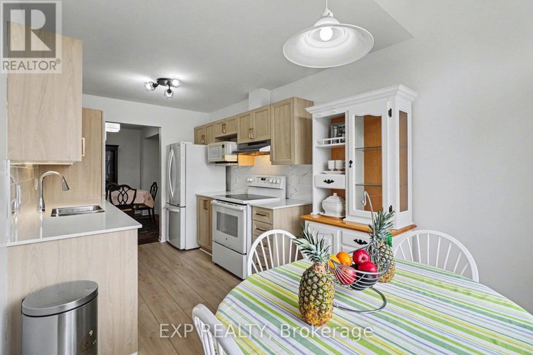 29541383/1504-duplante-avenue/fallingbrookpineridge/ottawa/ontario/K4A3Y8_13