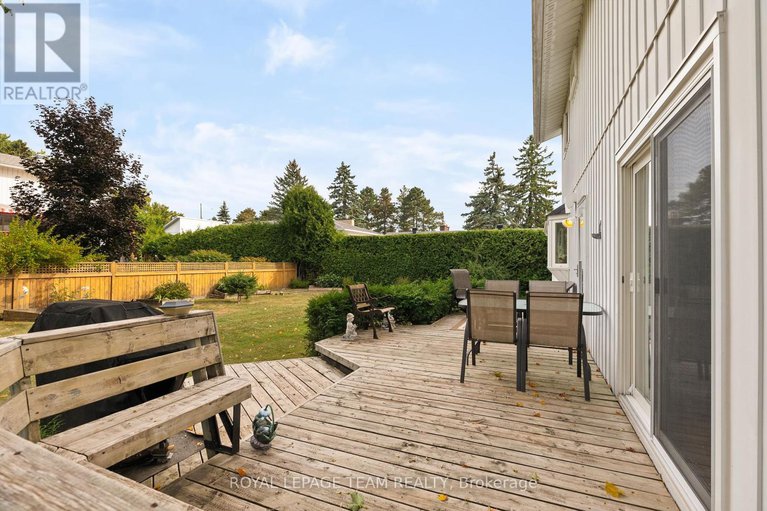 28819886/95-coburn-avenue/glencairnhazeldean/ottawa/ontario/K2L1G4_34