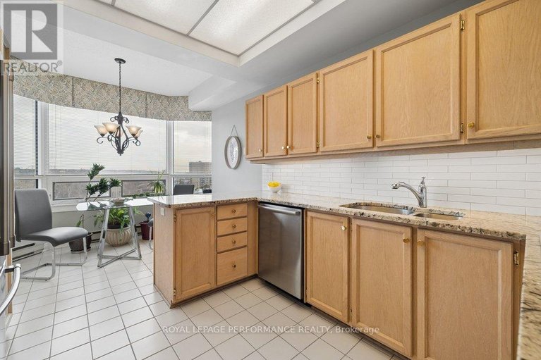 29469327/905-1480-riverside-drive/riverview-park/ottawa/ontario/K1G5H2_15