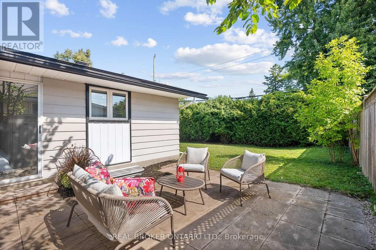 28879794/2931-southmore-drive-e/riverside-park-south/ottawa/ontario/K1V6Z2_40