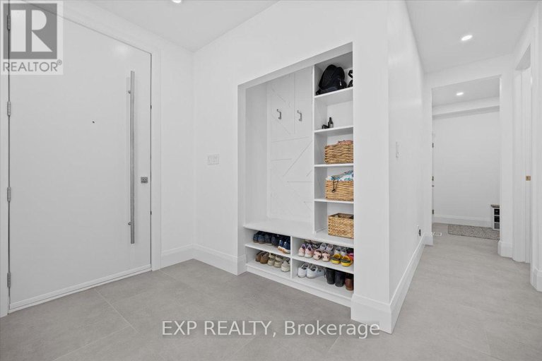 28431666/1357-mory-street/emerald-woodssawmill-creek/ottawa/ontario/K1T1C8_3