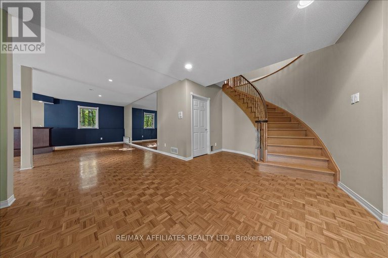 28874344/1266-barnwell-crescent/navan/ottawa/ontario/K4B1K4_28
