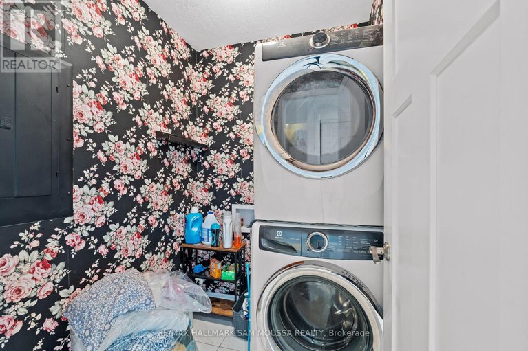 28654019/1222-longfields-drive/strandherd/ottawa/ontario/K2J5X3_8