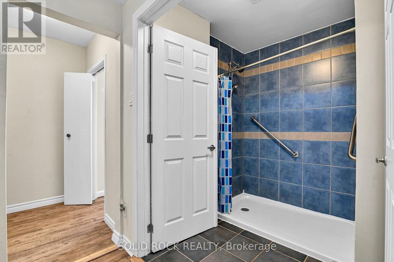 28730469/7893-lawrence-street/vernon/ottawa/ontario/K0A3J0_8