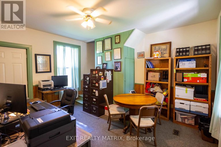 28439324/74-craig-street/village-of-russell/russell/ontario/K4R1A2_20