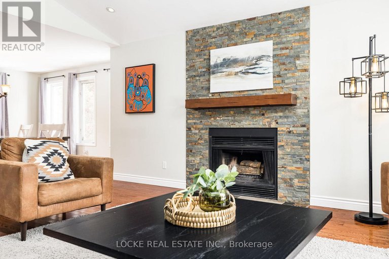 29449674/6492-waddion-drive/greely/ottawa/ontario/K4P1E7_13