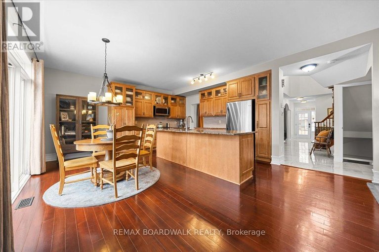 29604029/131-chancery-crescent/avalon-east/ottawa/ontario/K4A4N4_16