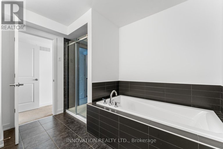 28729338/226-finsbury-avenue/stittsville-south/ottawa/ontario/K2S2X9_32