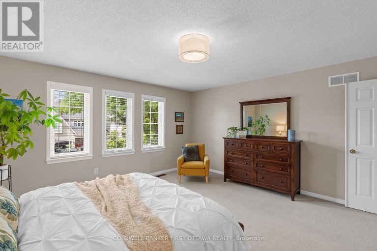 28479231/97-blackshire-circle/stonebridge/ottawa/ontario/K2J5M3_24