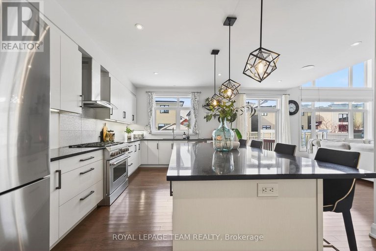 29397818/138-stonemeadow-drive/bridlewood/ottawa/ontario/K2M0G9_20