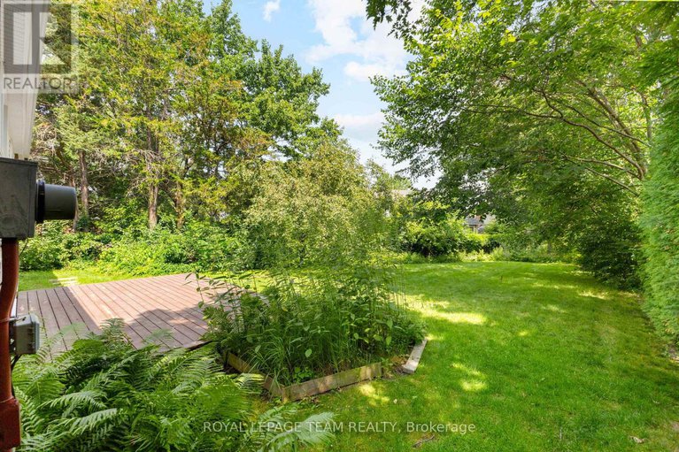 28608553/29-ashgrove-crescent/briargreen/ottawa/ontario/K2G0S1_40