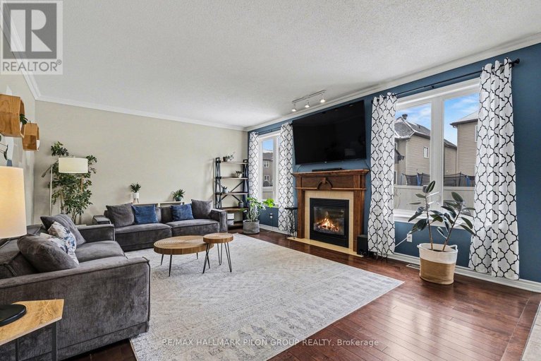 29579185/1878-montmere-avenue/notting-hillsummerside/ottawa/ontario/K4A0L7_2