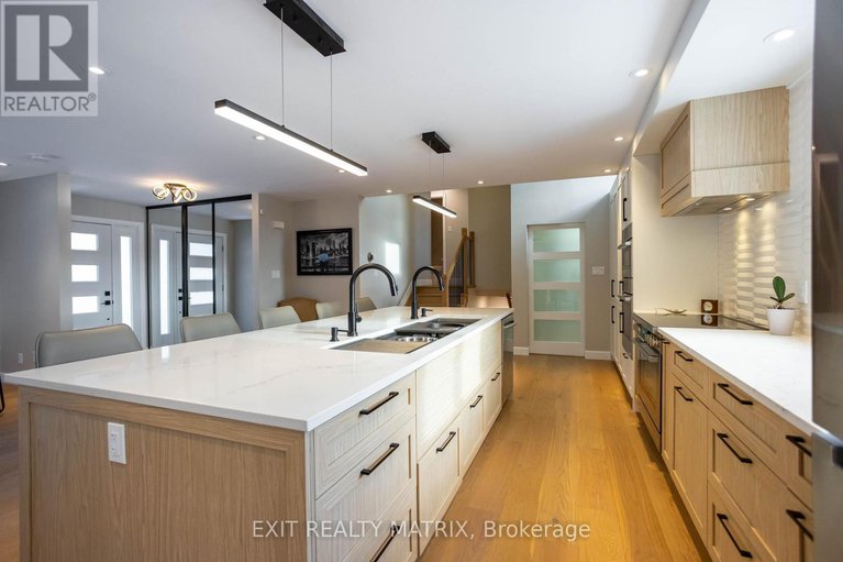 28341963/2418-rideau-road/riverside-south/ottawa/ontario/K1X1B2_13