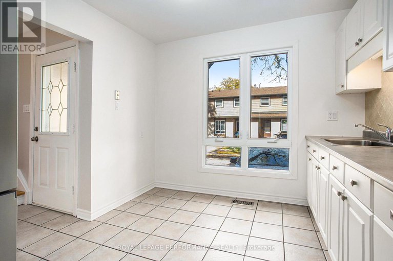 28972961/1757-trappist-lane/convent-glen-south/ottawa/ontario/K1C1X7_4
