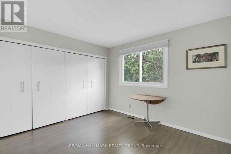 28785291/40-foothills-drive/lynwood-village/ottawa/ontario/K2H6K3_21
