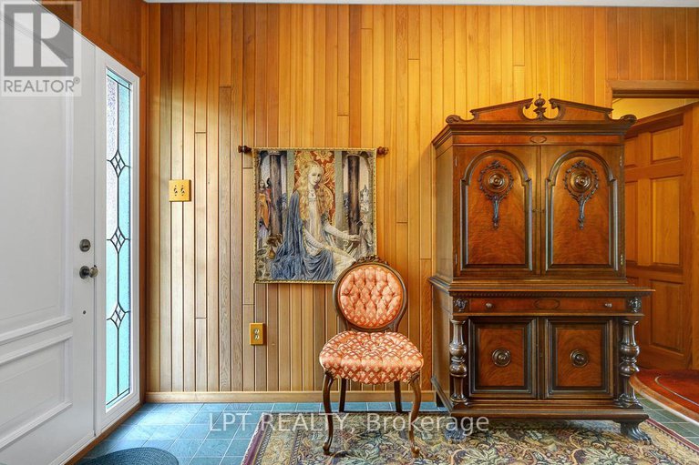 28230942/169-roger-road/faircrest-heights/ottawa/ontario/K1H5C7_6