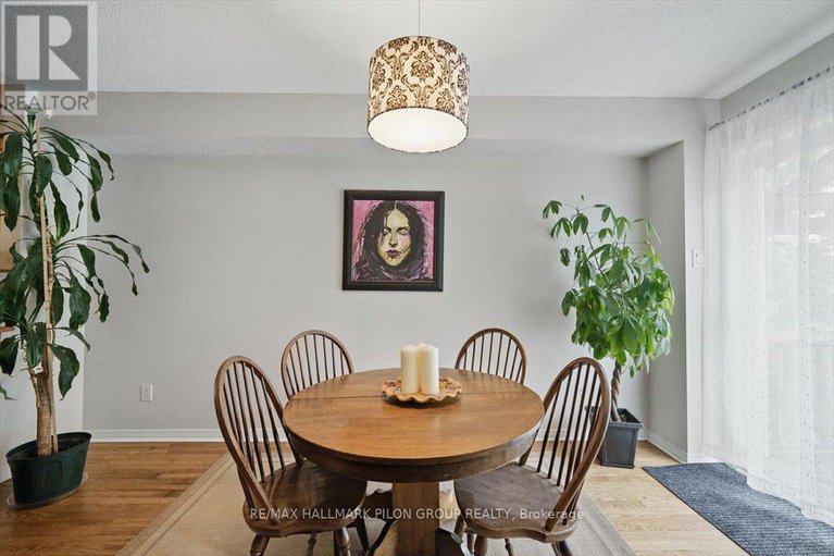28576783/11-great-oak-private/riverview-park/ottawa/ontario/K1G6P7_9