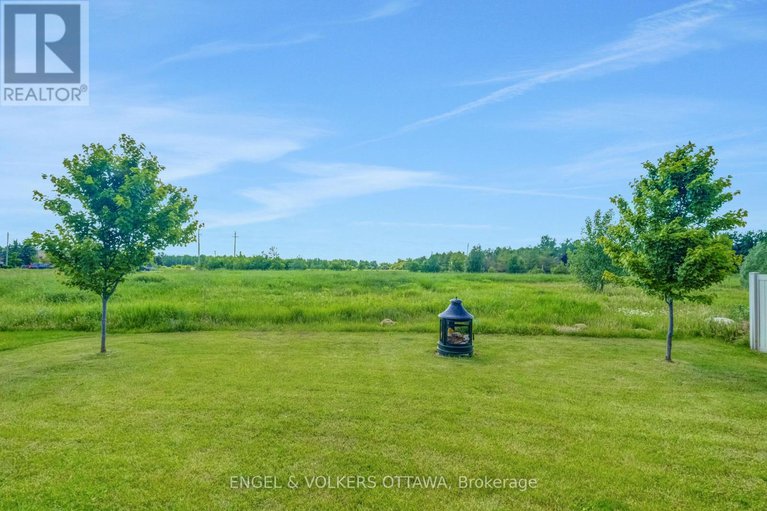 28485640/116-sunset-crescent/russell-twp/russell/ontario/K4R0E3_33