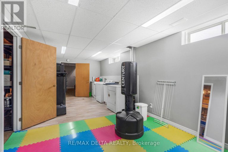 29413885/722-nicole-street/town-of-rockland/clarence-rockland/ontario/K4K1G4_29