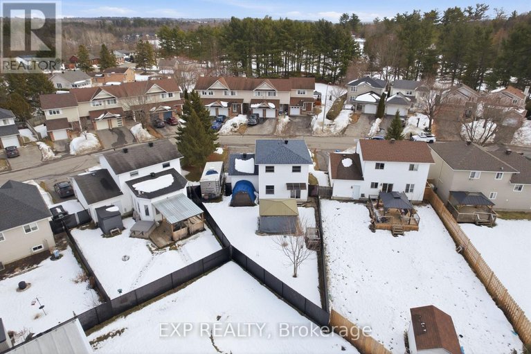 29466998/296-bonavista-street/town-of-rockland/clarence-rockland/ontario/K4K1N8_35