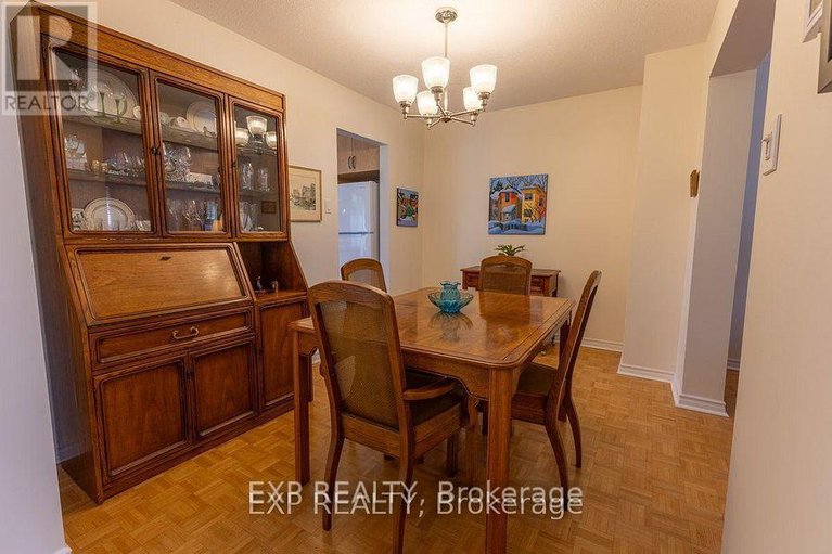 29464156/422-kintyre-private/carleton-square/ottawa/ontario/K2C3M7_16