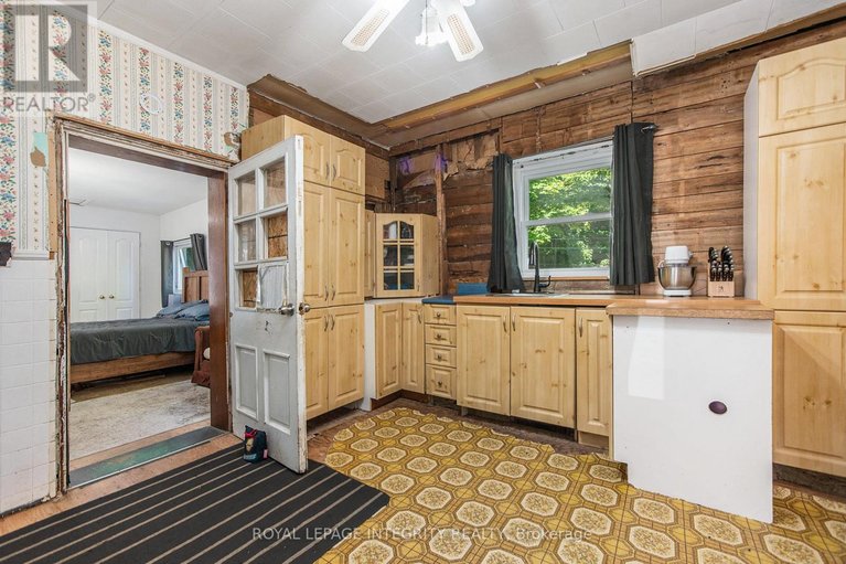 29620888/101-paul-drive/lanark-highlands-lanark-village/lanark-highlands/ontario/K0G1K0_9