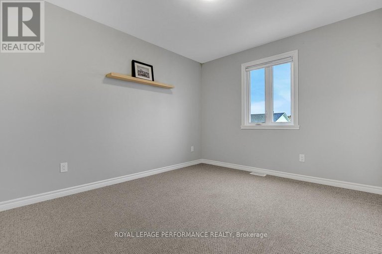 29071247/29-meadowlark-street/village-of-russell/russell/ontario/K4R0B8_21