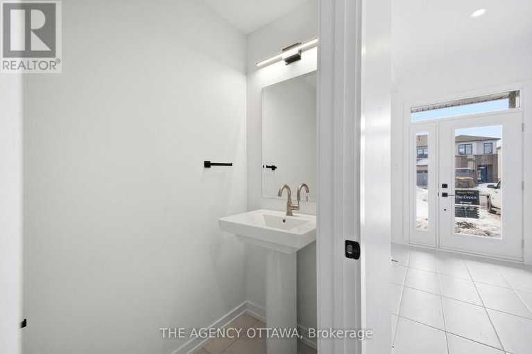 29454233/1146-cope-drive/stittsville-south/ottawa/ontario/K2S3C3_4