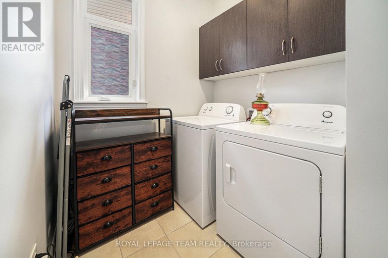 29092516/129-tradewinds-crescent/north-grenville-twp-kemptville-south/north-grenville/ontario/K0G1J0_15