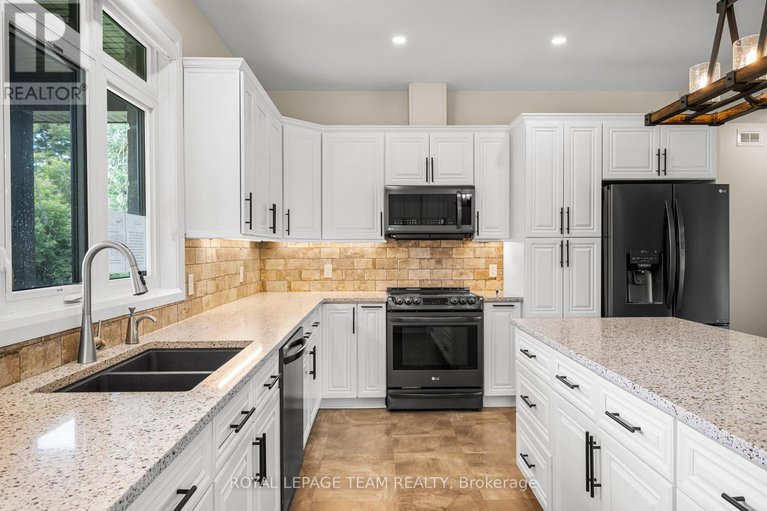 28362636/2500-kearns-way/osgoode-twp-north-of-reg-rd-6/ottawa/ontario/K4P1R9_11