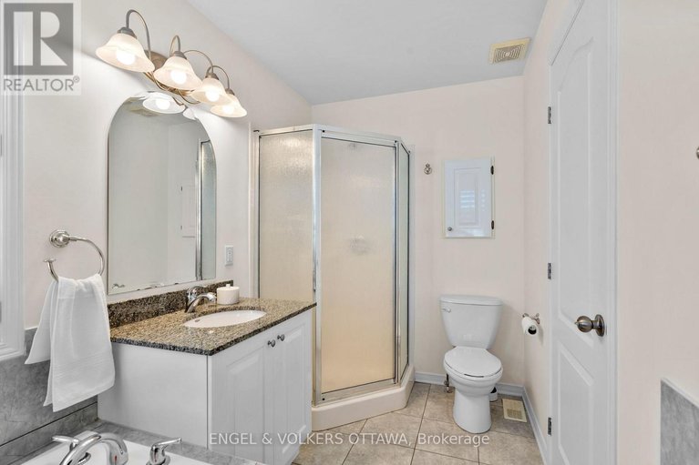 28880746/287-meilleur-private/vanier/ottawa/ontario/K1L0A2_19