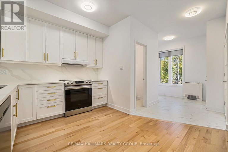 28881418/156-country-meadow-drive/huntley-ward-north-west/ottawa/ontario/K0A1L0_35