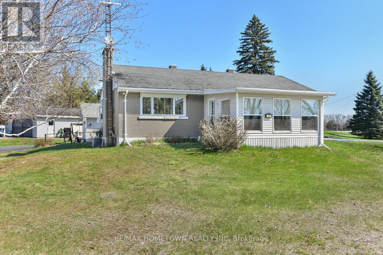 27908392/1-stewart-drive/augusta-twp/augusta/ontario/K0E1T0_3