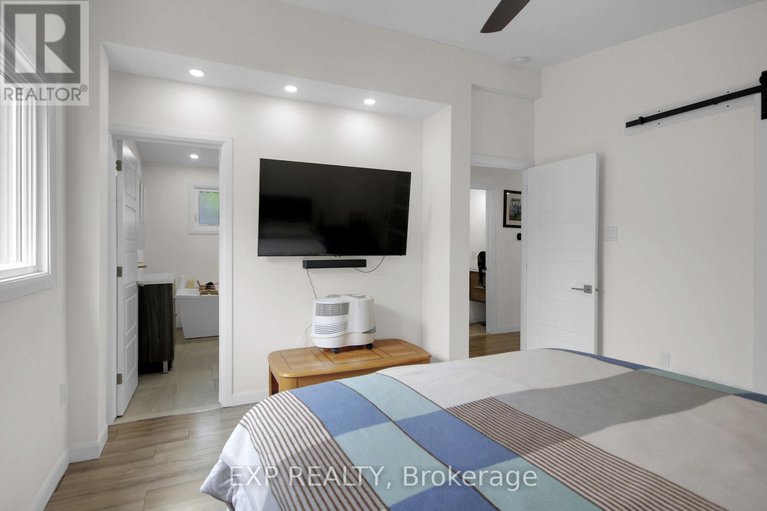 28339228/1447-maxime-street/pineview/ottawa/ontario/K1B4E7_12