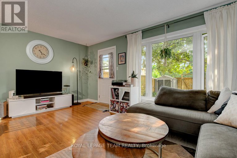28705275/15-1302-alness-court/pineview/ottawa/ontario/K1B5H2_12