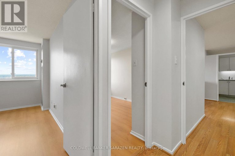 29075461/1115-1100-ambleside-drive/woodroffe/ottawa/ontario/K2B8G6_13