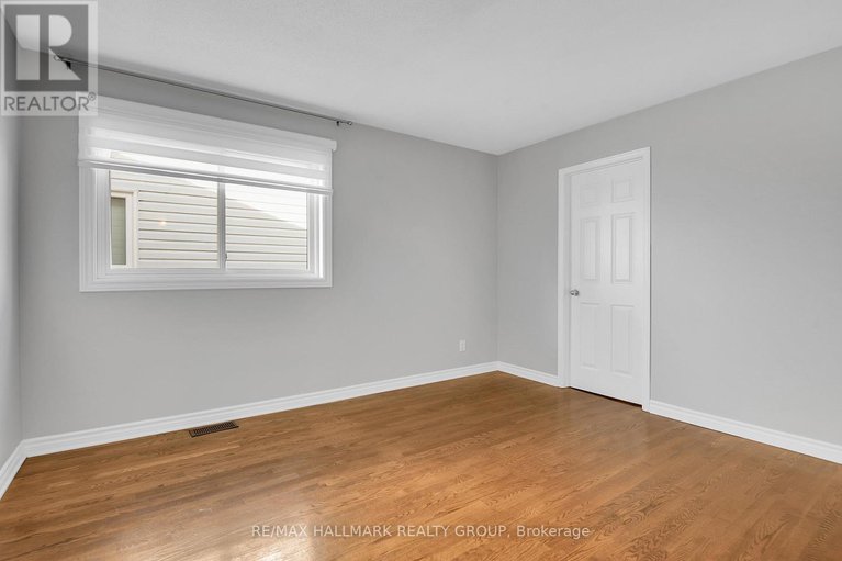 29314461/1743-silver-bark-avenue/orleanssunridge/ottawa/ontario/K1C7A8_35