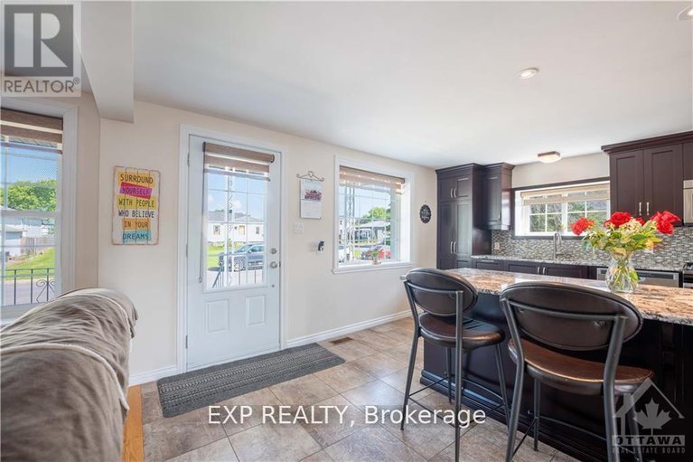 28509476/50-victoria-street-e/alexandria/north-glengarry/ontario/K0C1A0_3
