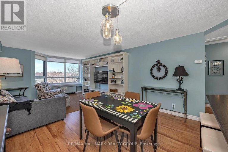 29641177/704-80-sandcastle-drive/leslie-park/ottawa/ontario/K2H9E7_11