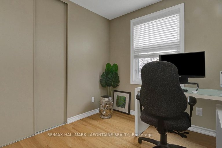 29593961/1288-turner-crescent/bilberry-creekqueenswood-heights/ottawa/ontario/K1E2Y4_27