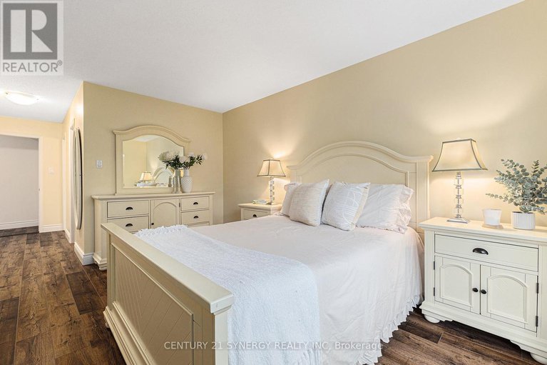 28641582/44-innesbrook-court/stittsville-central/ottawa/ontario/K2S1C7_18