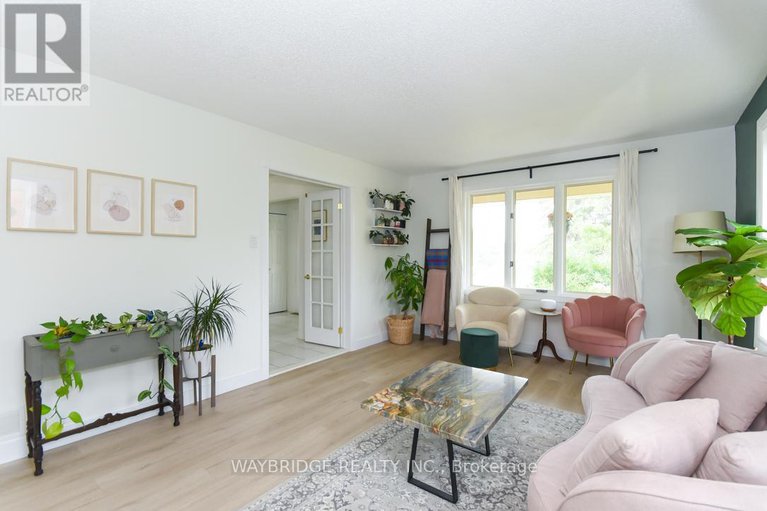 28143902/1467-spartan-grove-street-e/greely/ottawa/ontario/K4P1G1_4