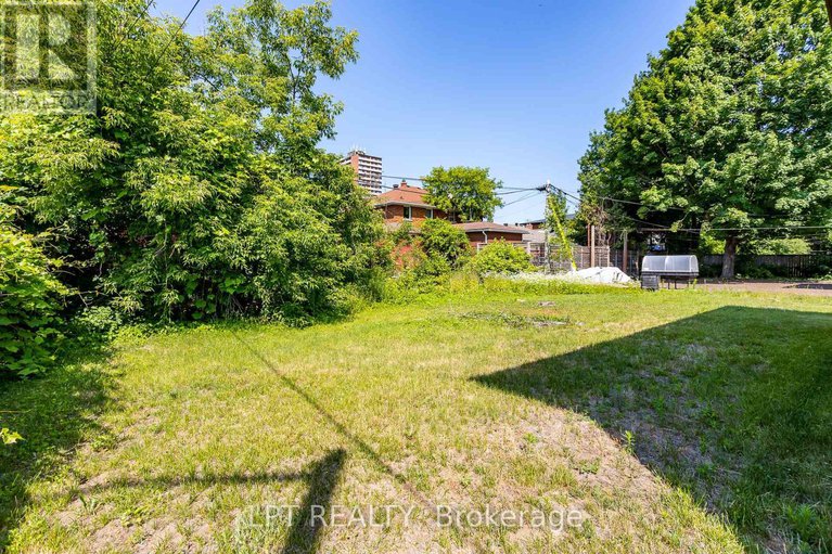 28501129/648-parkview-road/westborohampton-park/ottawa/ontario/K1Z6E5_9