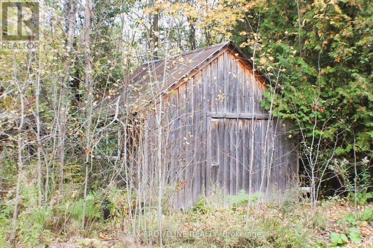 28731654/1943-drummond-concession-4c/drummond-n-elmsley-drummond-twp/drummondnorth-elmsley/ontario/K7H3C8_45