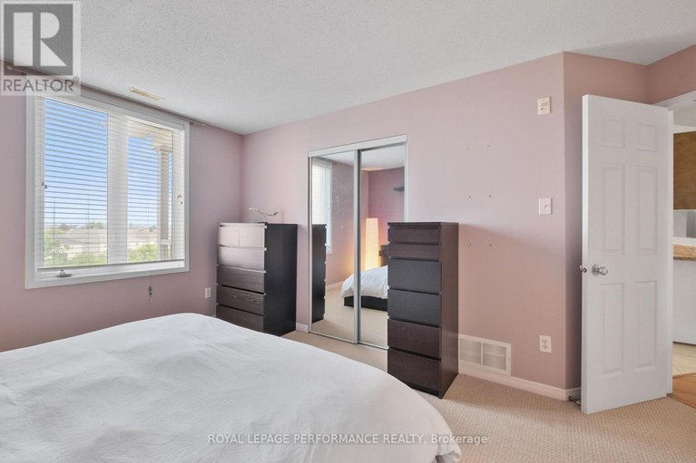 28731329/7-2086-valin-street/springridgeeast-village/ottawa/ontario/K4A0C1_19