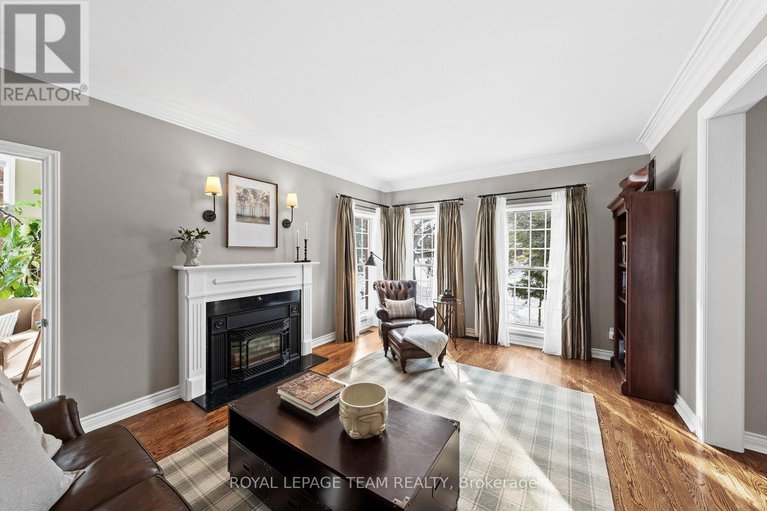 29403241/5557-pettapiece-crescent/manotick-village-manotick-estates/ottawa/ontario/K4M1C5_9