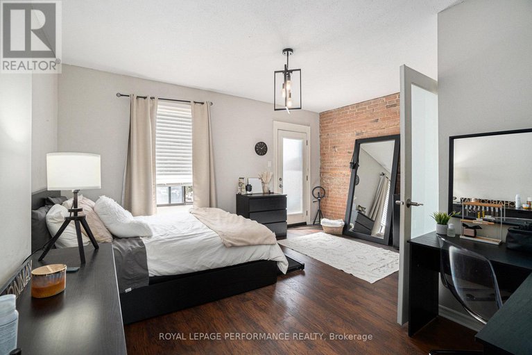 28407547/55-argyle-avenue/ottawa-centregolden-triangle/ottawa/ontario/K2P1B3_16