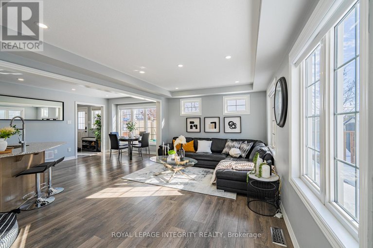 29400978/274-brassy-minnow-crescent/half-moon-bay/ottawa/ontario/K2J6J9_8