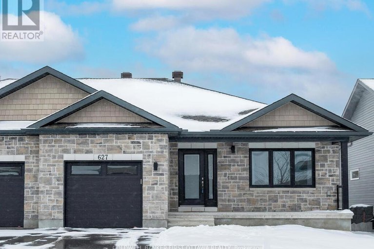 29499474/627-bracewell-street/mississippi-mills-ramsay-twp/mississippi-mills/ontario/K0A1A0_1