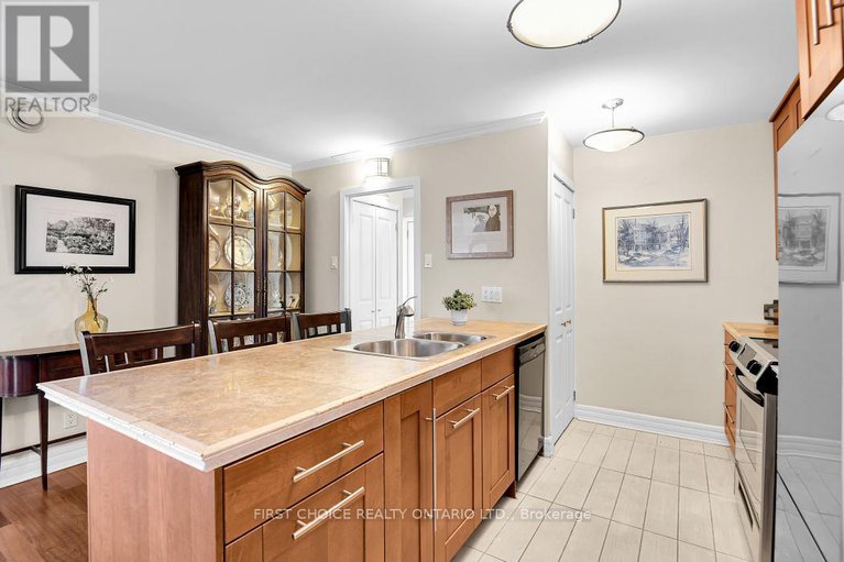 28551603/1208-40-landry-street/vanier/ottawa/ontario/K1L8K4_9